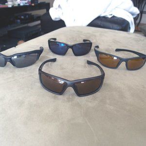 - 4 pairs of sunglasses_ +2 bonus pair